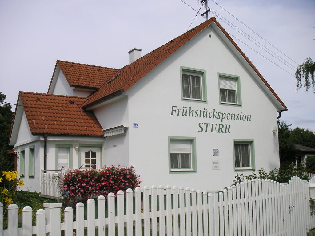 Fruehstueckspension Sterr Strebersdorf エクステリア 写真